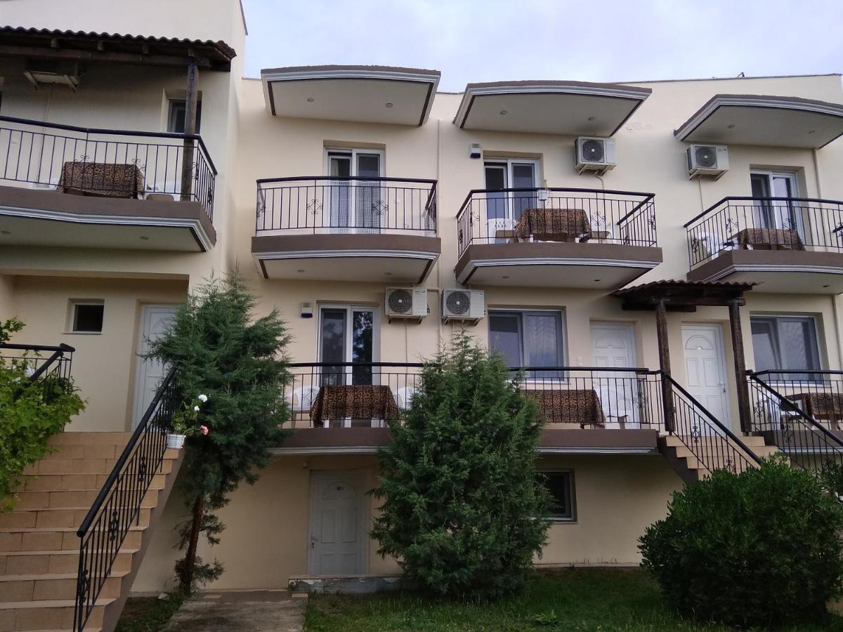 Villa Leopard Stavros  Buitenkant foto