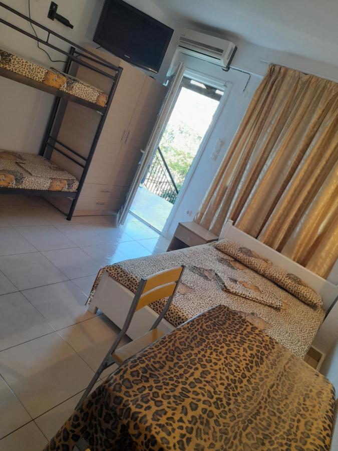 Villa Leopard Stavros  Buitenkant foto